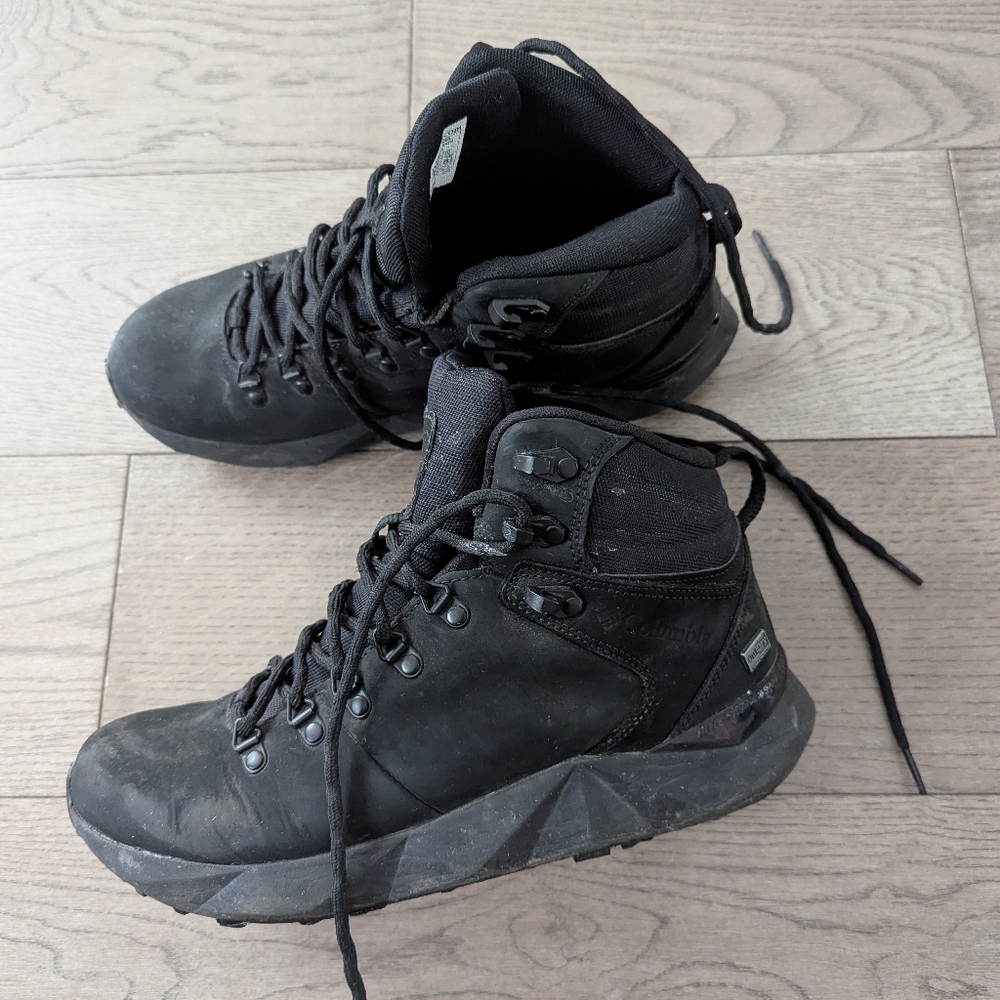 Columbia Women's Facet™ Sierra Outdry™ Waterproof Hiking Boot